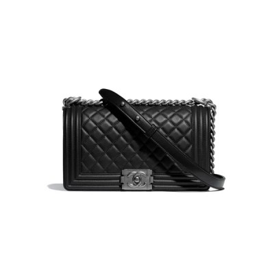 CHANEL BOY LAMBSKIN SILVER HARDWARE   A67086 Y09953 94305 （25*15*9cm）