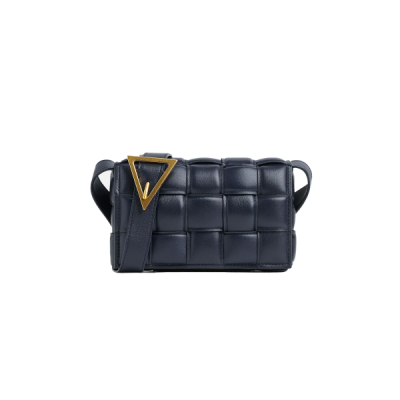 BOTTEGA VENETA SMALL PADDED CASSETTE (19*12*5cm)